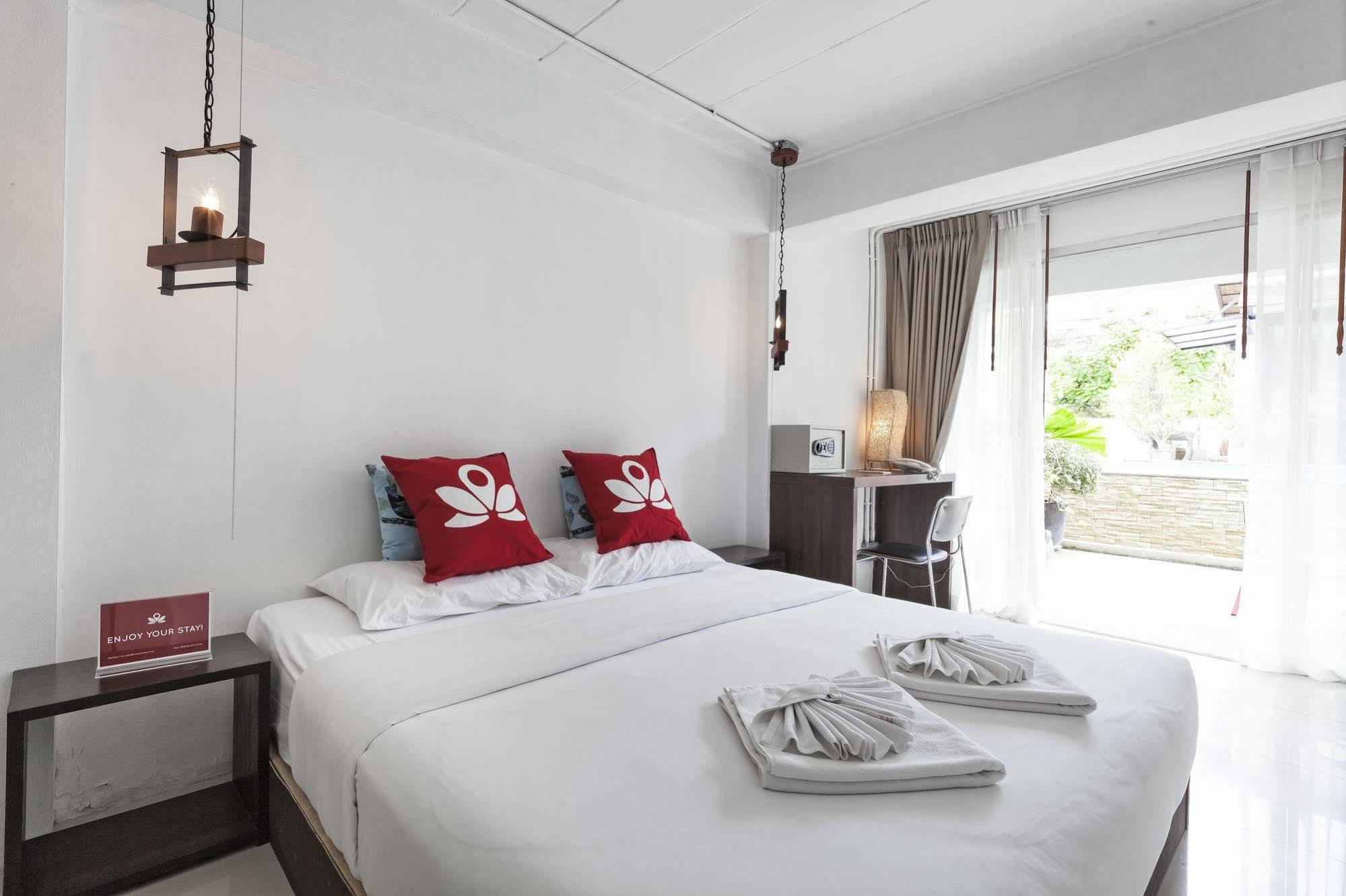 Zen Rooms Basic Nanai Phuket Patong Exterior photo