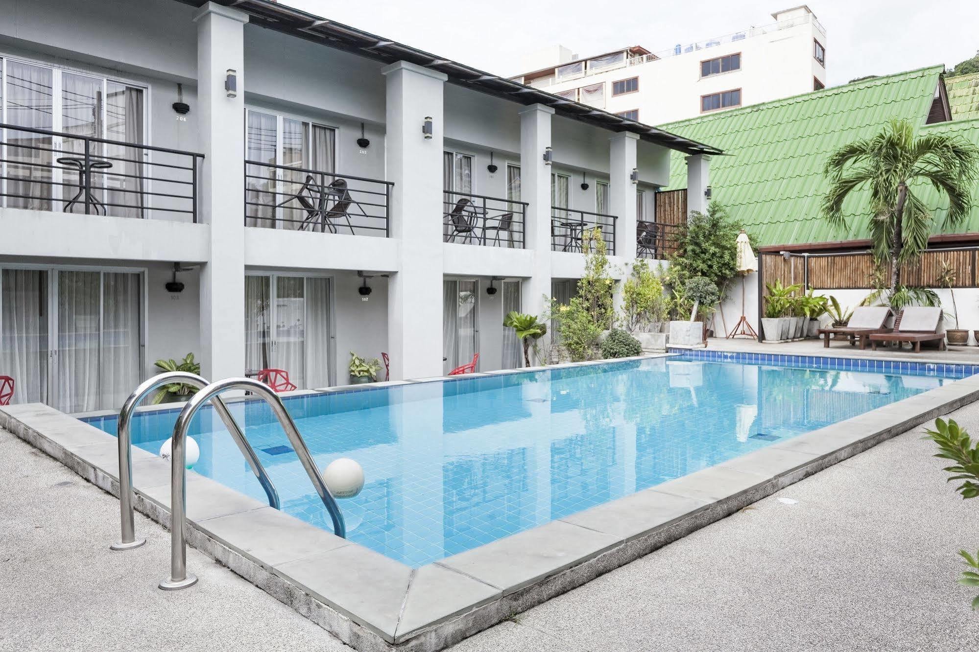 Zen Rooms Basic Nanai Phuket Patong Exterior photo